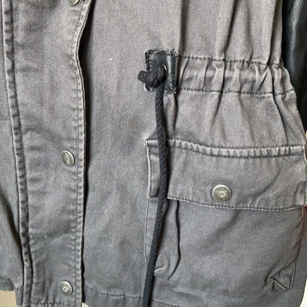 Utility Jacket - Picture 3 of 5